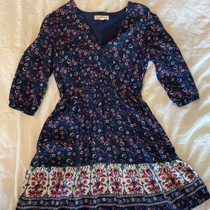 Magnolia Boutique Half Sleeve Floral Navy Mini Dress Size Small
